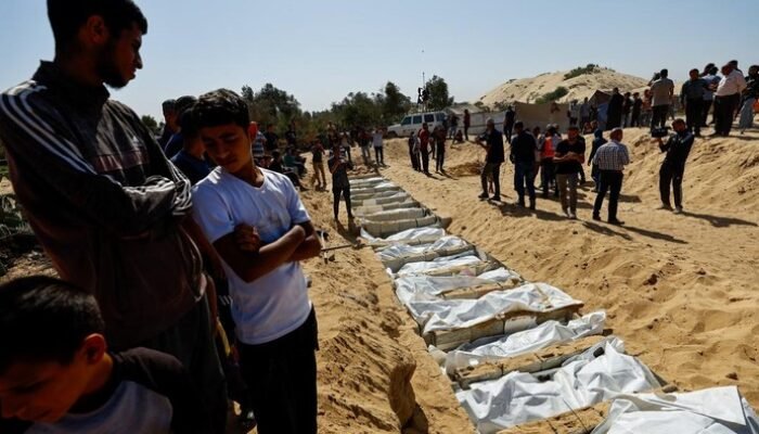 Ribuan Warga Gaza Menunggu, Jenazah Dikembalikan dalam Kondisi Tak Utuh—Mengapa Ini Terjadi?