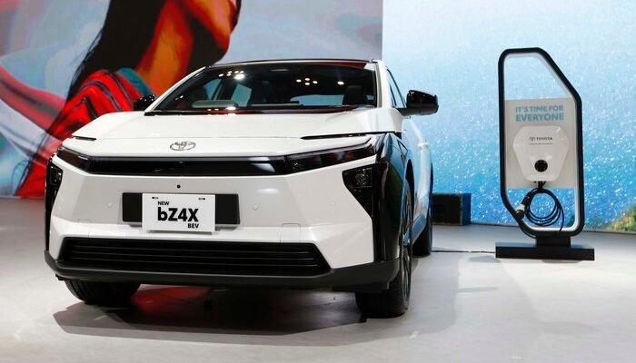 Mobil Toyota bZ4X Diduga Rp 700 Jutaan, Apakah Ini Peluang atau Tantangan?