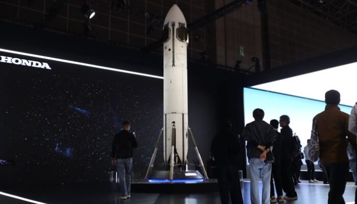 **Honda Rilis Roket di Japan Mobility Show 2025, Mobilitas Antariksa untuk Masa Depan**