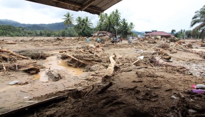 Banjir di Aceh-Sumut: Waspada, Lonjakan Penyakit Siaga Satu!