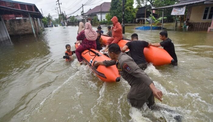 Darurat Kesehatan Tim SAR: Sepekan di Lokasi Bencana Sumatera, Kelelahan Ekstrem
