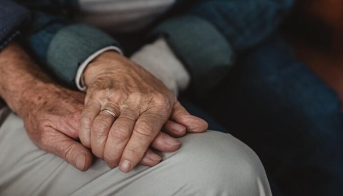 Ternyata Ini Pemicu ‘Gray Divorce’, Cerai usai Nikah Puluhan Tahun Meningkat: Fakta Mengejutkan di Balik hubungan Tua yang Runtuh