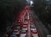 “Rp 150 Juta, Mobil Seliweran, dan Macet: Menko Airlangga Berbicara!”