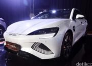 Seberapa Laris Sedan Listrik di Indonesia? – Update 2