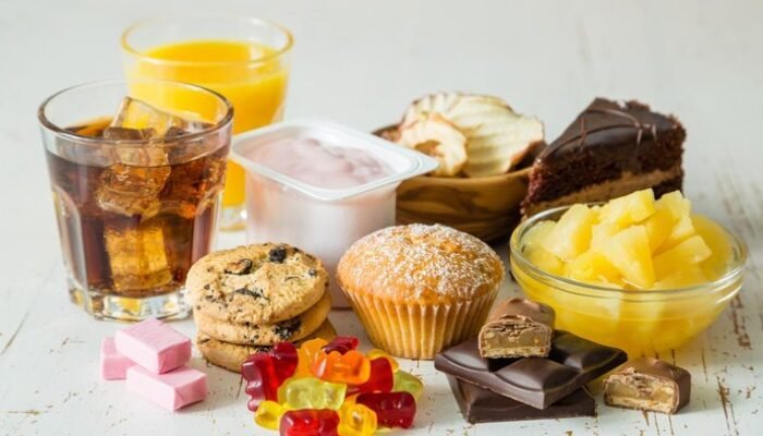 “Dampak Mengerikan ‘Sugar Rush’ di Medsos: Ini yang Terjadi pada Tubuh Setelah Makan Manis!”