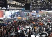 “Penjualan Mobil Nggak Tembus 800 Ribu Unit, Apakah Ini Tanda Krisis Industri Otomotif?”