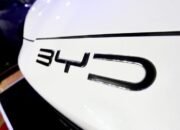 **BYD Raja Mobil Listrik di Dunia, Tesla Lewat!** Bisakah Tesla Balik Menyapu?