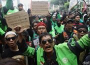 Perpres Ojol Wajib Diterbitkan, Prabowo Dituntut Segera Aksi demi Kebijakan yang Adil!