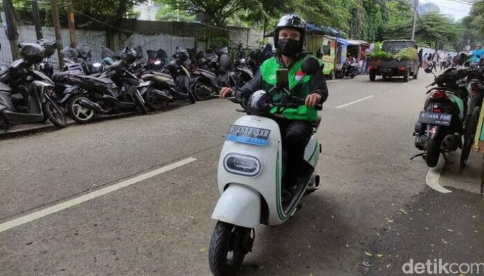 Mobil Listrik Menemukan Pemangsa Baru: Ojek Online yang Tak Perlu Dana Bantuan untuk Menjalankannya