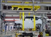 “Breaking Barriers: VinFast Reinforces National EV Ecosystem with Subang Plant”