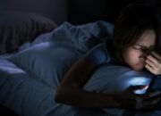 Perhatikan! Ini Ciri-ciri Brain Rot Akibat Terlalu Sering ‘Scroll’ di Medsos