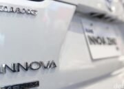 **Kijang Innova: Menjelma sebagai Raja MPV di Indonesia dengan Penjualan 167 Unit Tiap Hari**