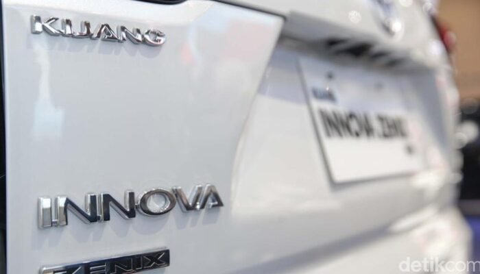 **Kijang Innova: Menjelma sebagai Raja MPV di Indonesia dengan Penjualan 167 Unit Tiap Hari**