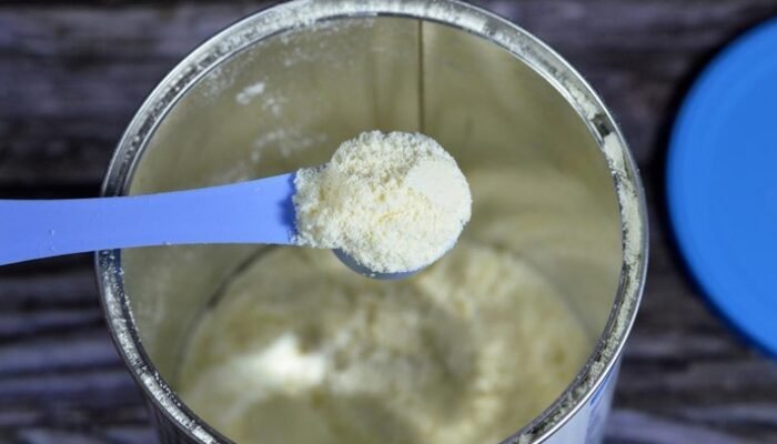 Apakah Susu Formula Bayi Anda Aman dari Cereulide? Ini Kata Ahli Kesehatan!