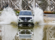 **BYD Denza B5 Siap Masuk Indonesia, PHEV Premium untuk Medan Berat**