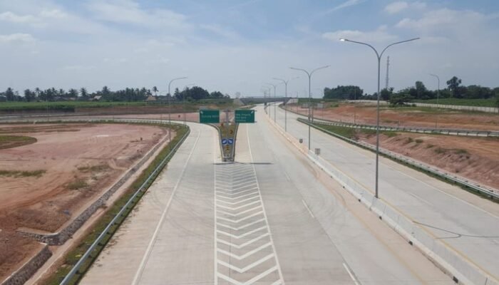 Jalan Tol Ini Disiapkan buat Landasan Darurat Pesawat – Update 3