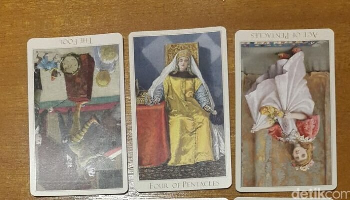 Alasan Psikologis Ramalan Tarot Jadi ‘Pegangan Hidup’ Andalan Gen Z – Update 2