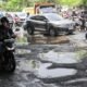 Musim Hujan Banyak Jalan Berlubang, Bisa Bikin Ban Pecah! Siapakah yang Bertanggung Jawab?