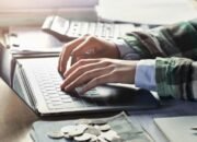 **Stres Finansial Bisa Picu Penyakit Jantung, Ini Faktanya**