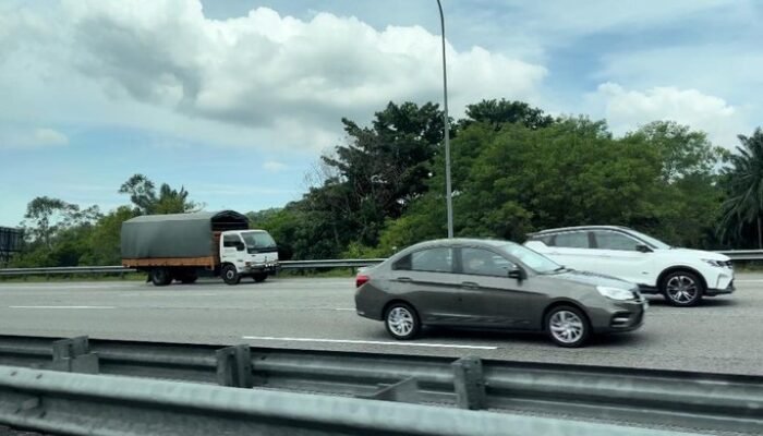 “Cara Malaysia Kurangi Mobil Tua: Kasih ‘Duit’ buat Ganti Mobil Baru, Langkah Brilian untuk Mewujudkan Masa Depan yang Lebih Hijau”