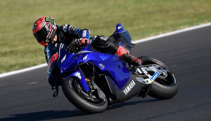 Motor V4 Yamaha Ketinggalan 10 Km/Jam – Alternatif 3