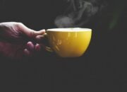 “Dilema Minum Kopi Saat Puasa, ‘Booster’ Energi yang Kadang Bikin Beser”